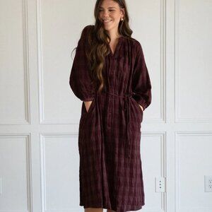 Neuflora Juneau dress in plum
